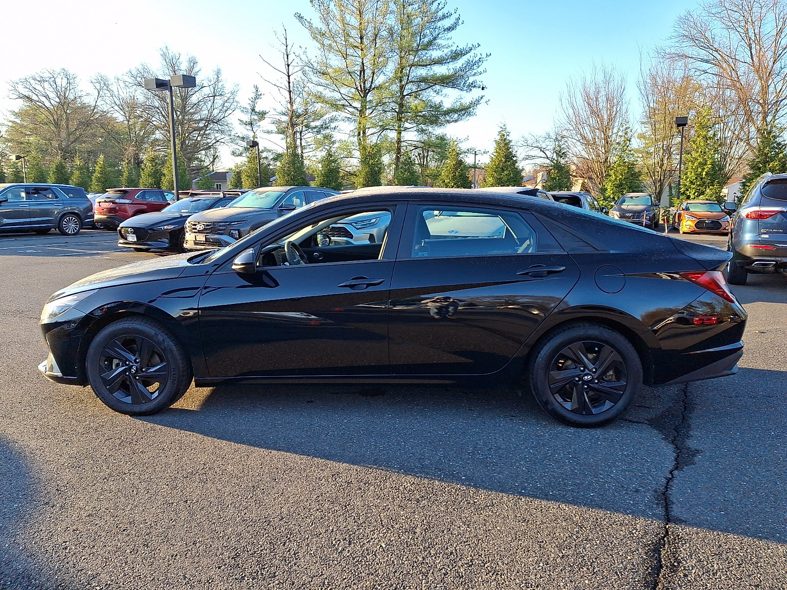 Certified 2023 Hyundai Elantra SEL w/ Cargo Package image 4