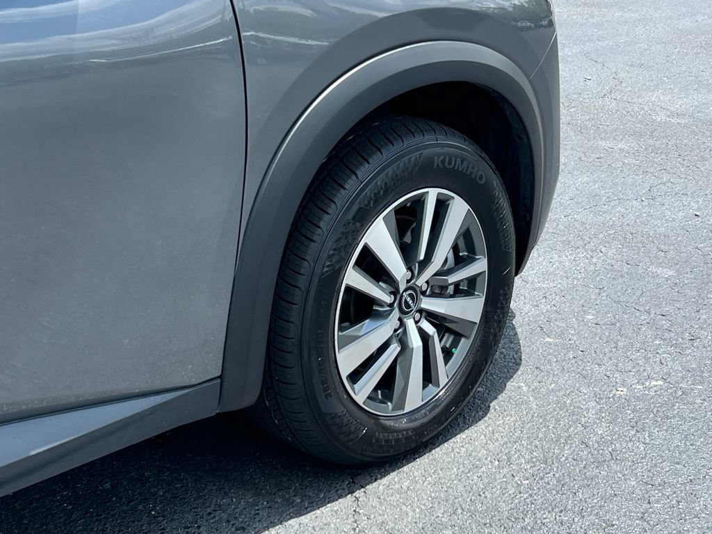 Used 2025 Nissan Pathfinder SL AWD/4WD image 28