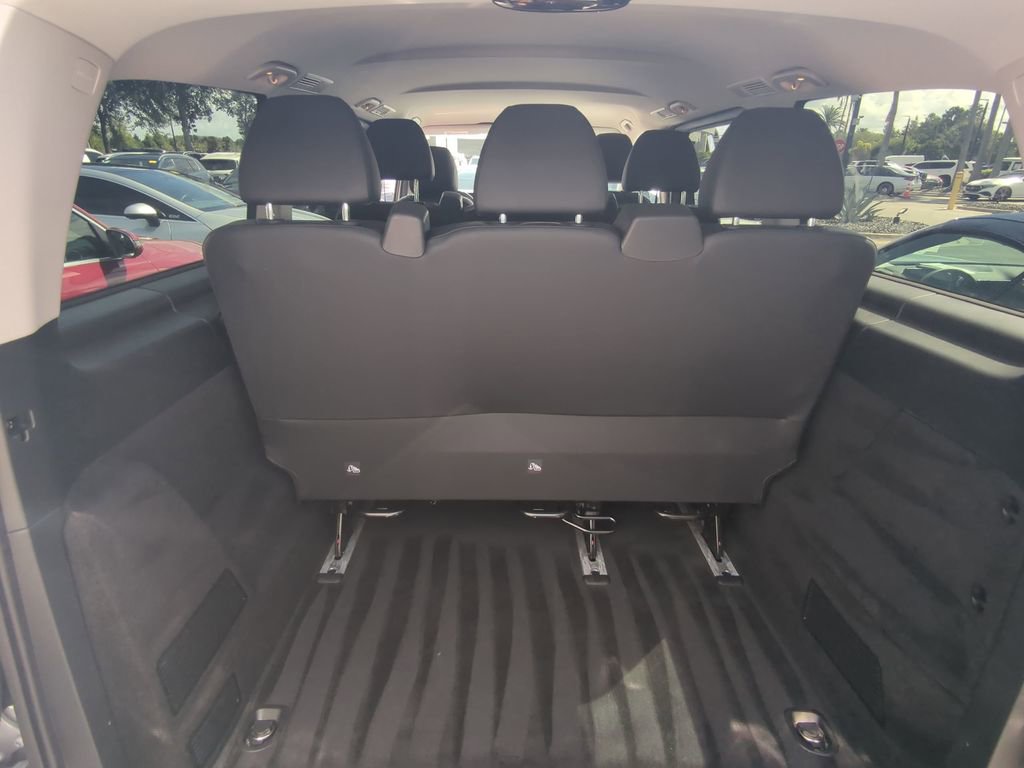 Used 2023 Mercedes-Benz Metris Passenger image 15