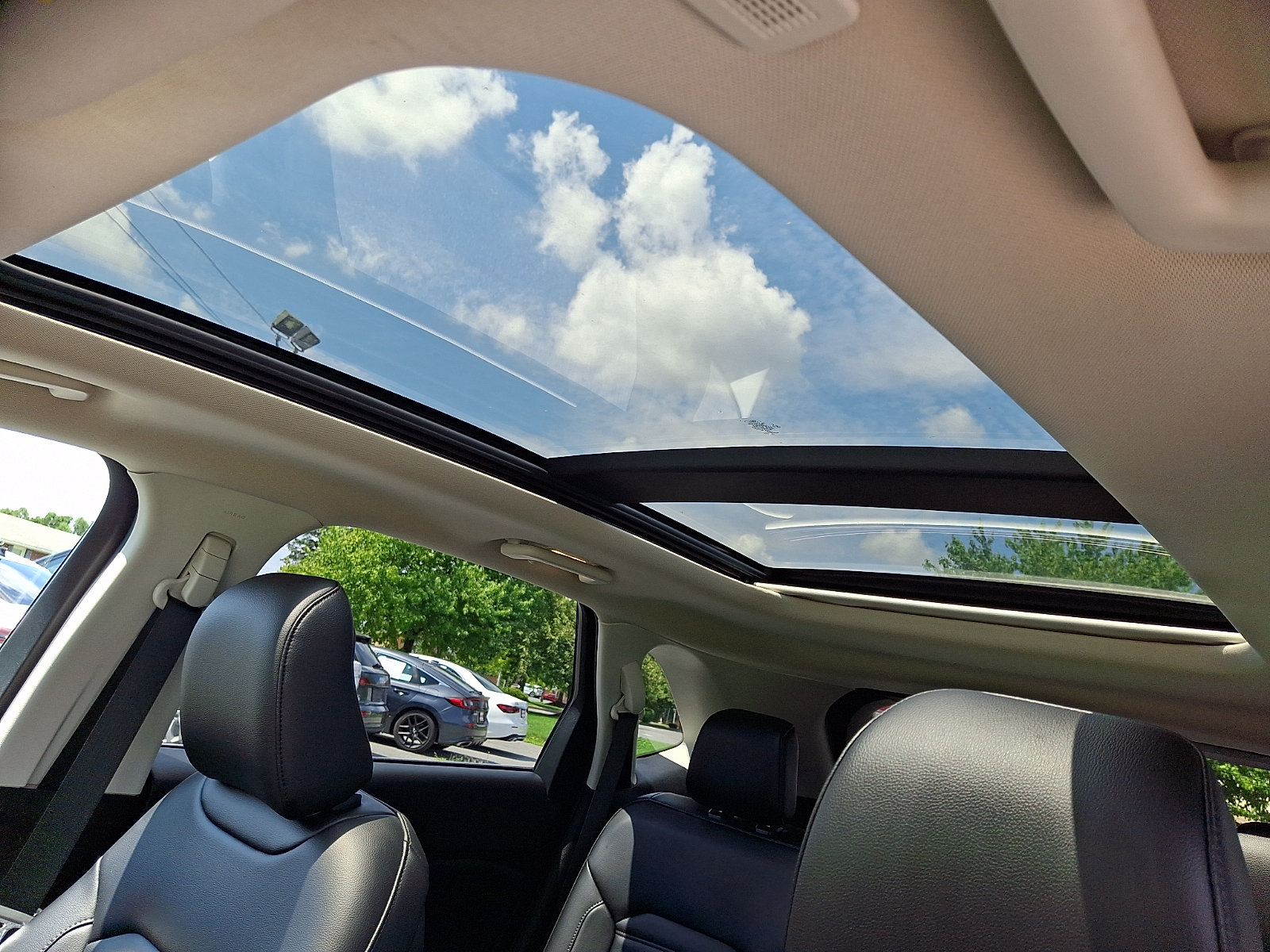 Used 2022 Ford Edge SEL w/ Convenience Package AWD/4WD image 14