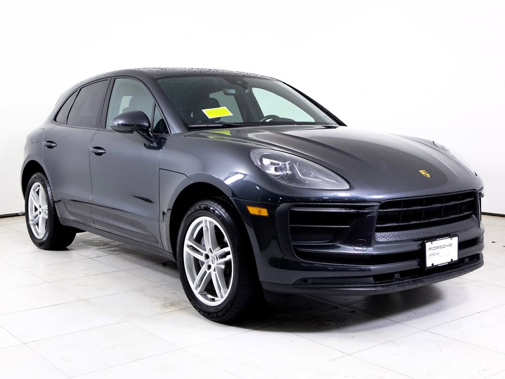 Certified 2022 Porsche Macan w/ Premium Package Plus image 31
