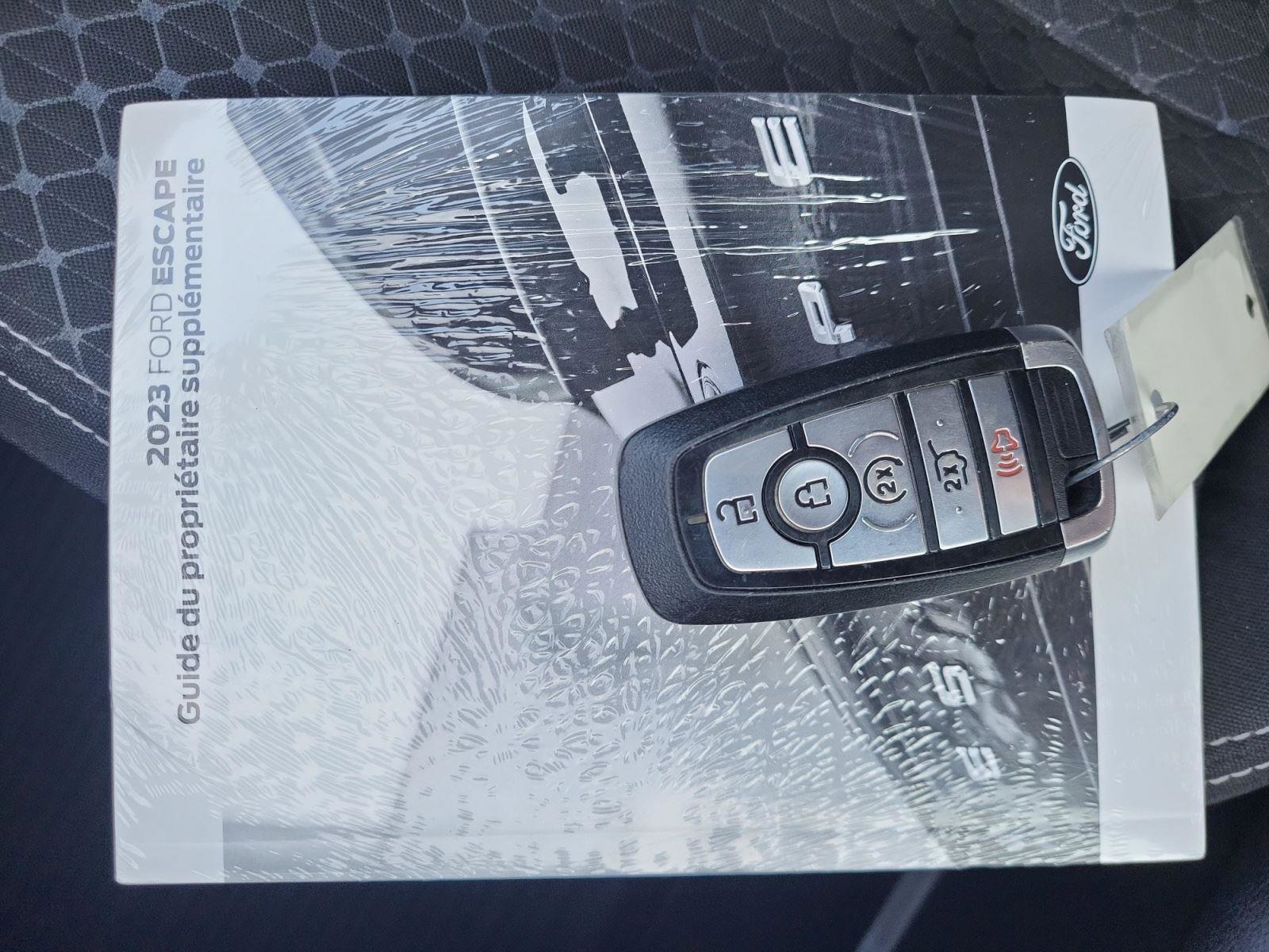 Used 2023 Ford Escape Active image 32