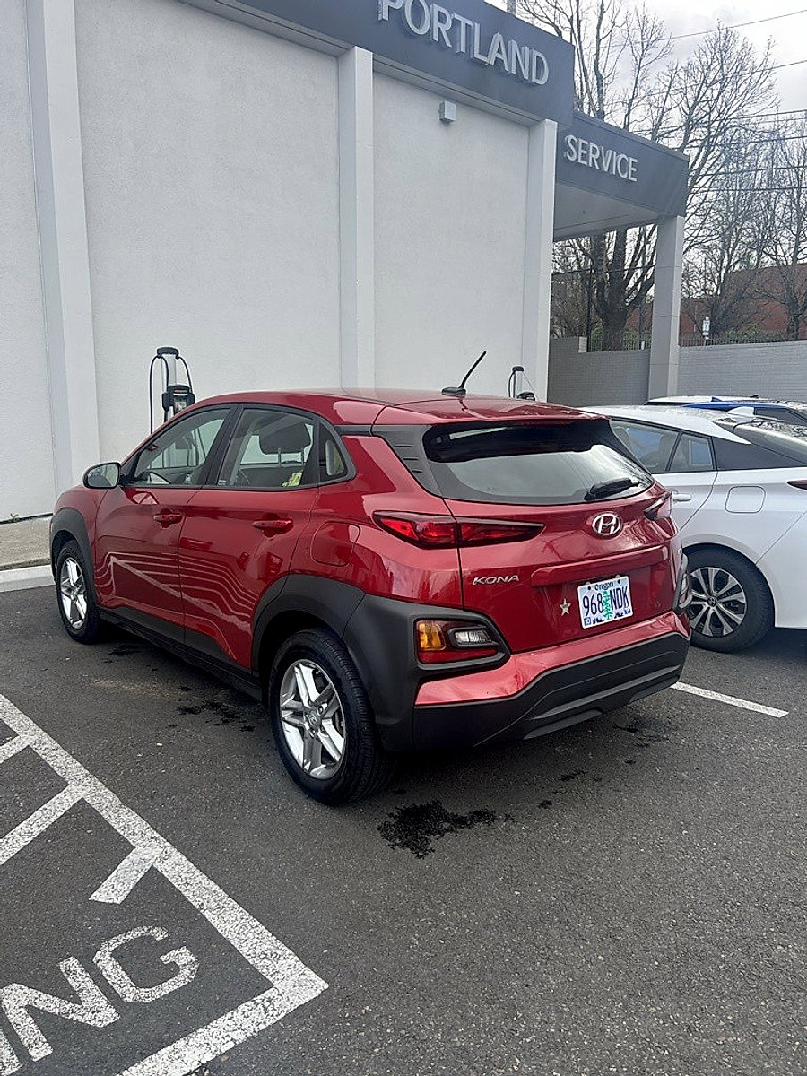 Used 2021 Hyundai Kona SE image 4