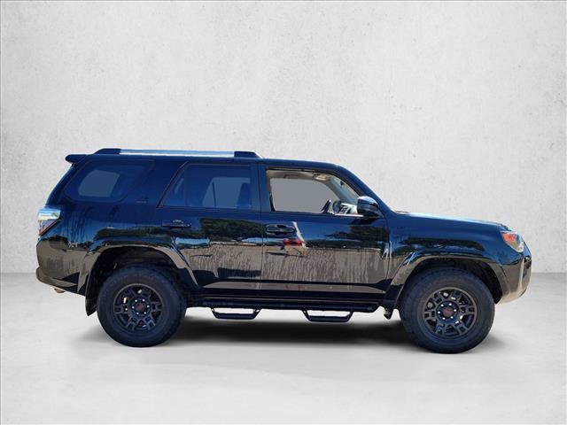 Used 2023 Toyota 4Runner SR5 AWD/4WD image 4