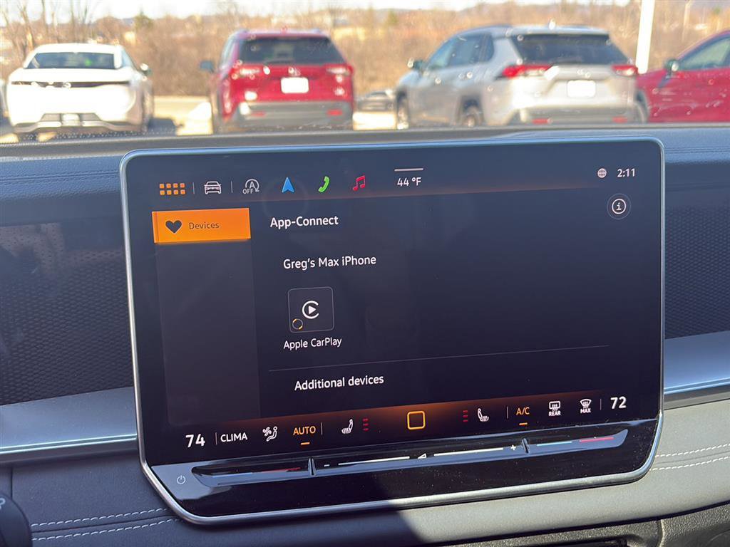 Used 2025 Volkswagen Tiguan SE R-Line image 12