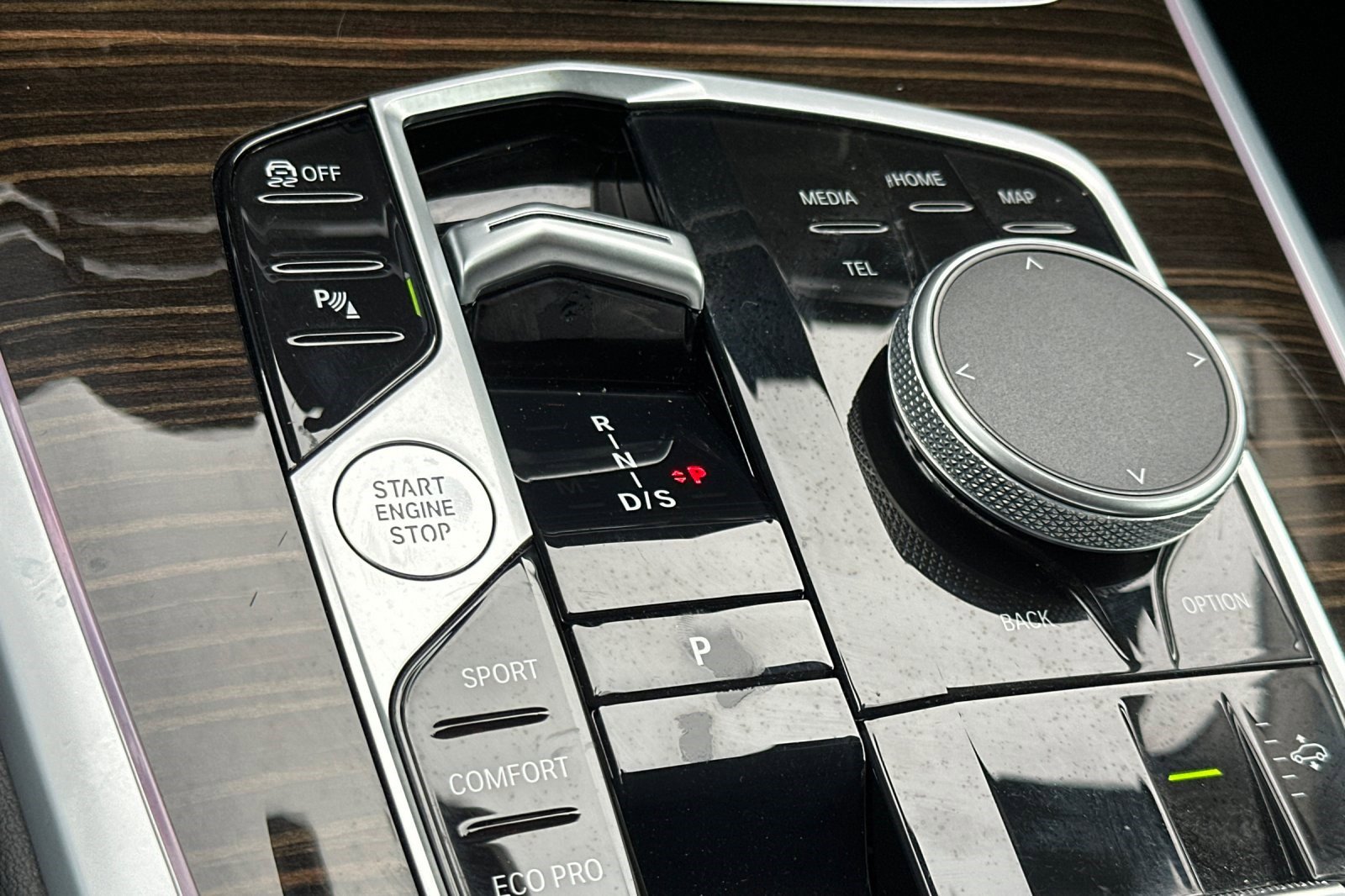 Certified 2023 BMW X7 xDrive40i w/ Premium Package image 27