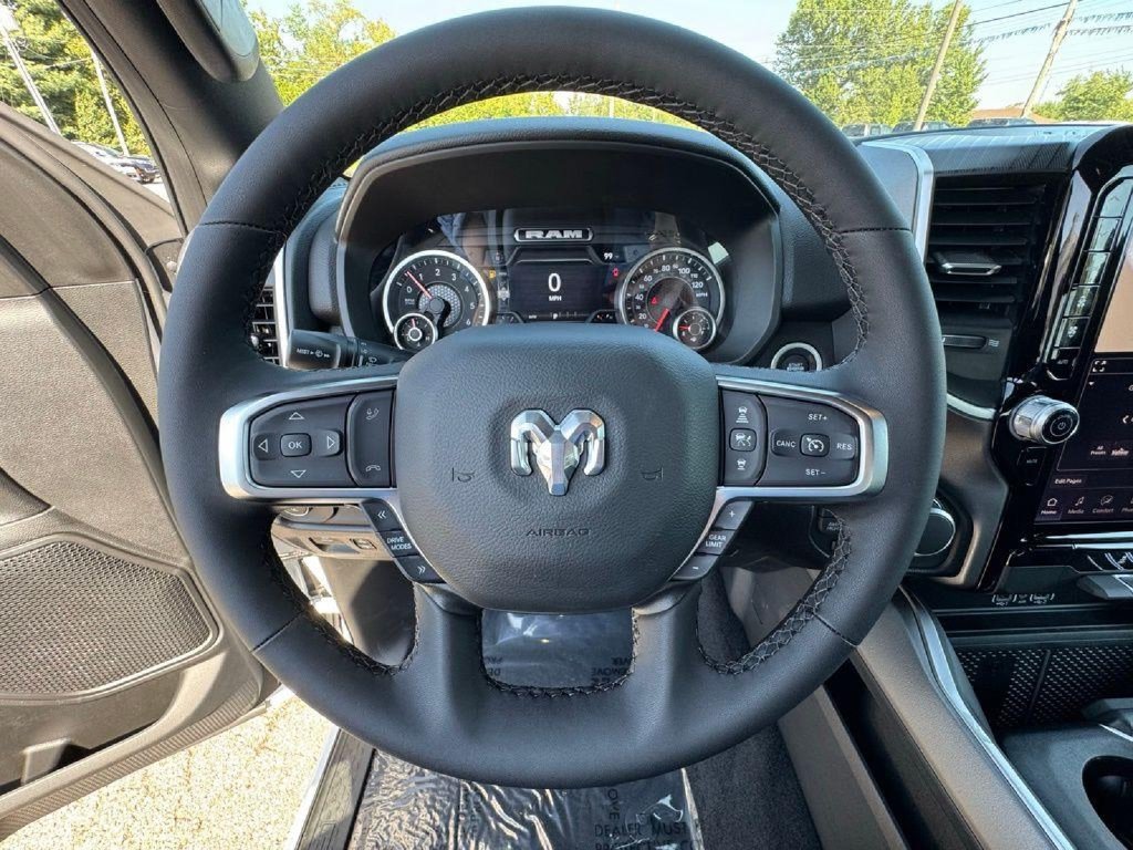 New 2026 RAM 1500 Big Horn AWD/4WD image 18