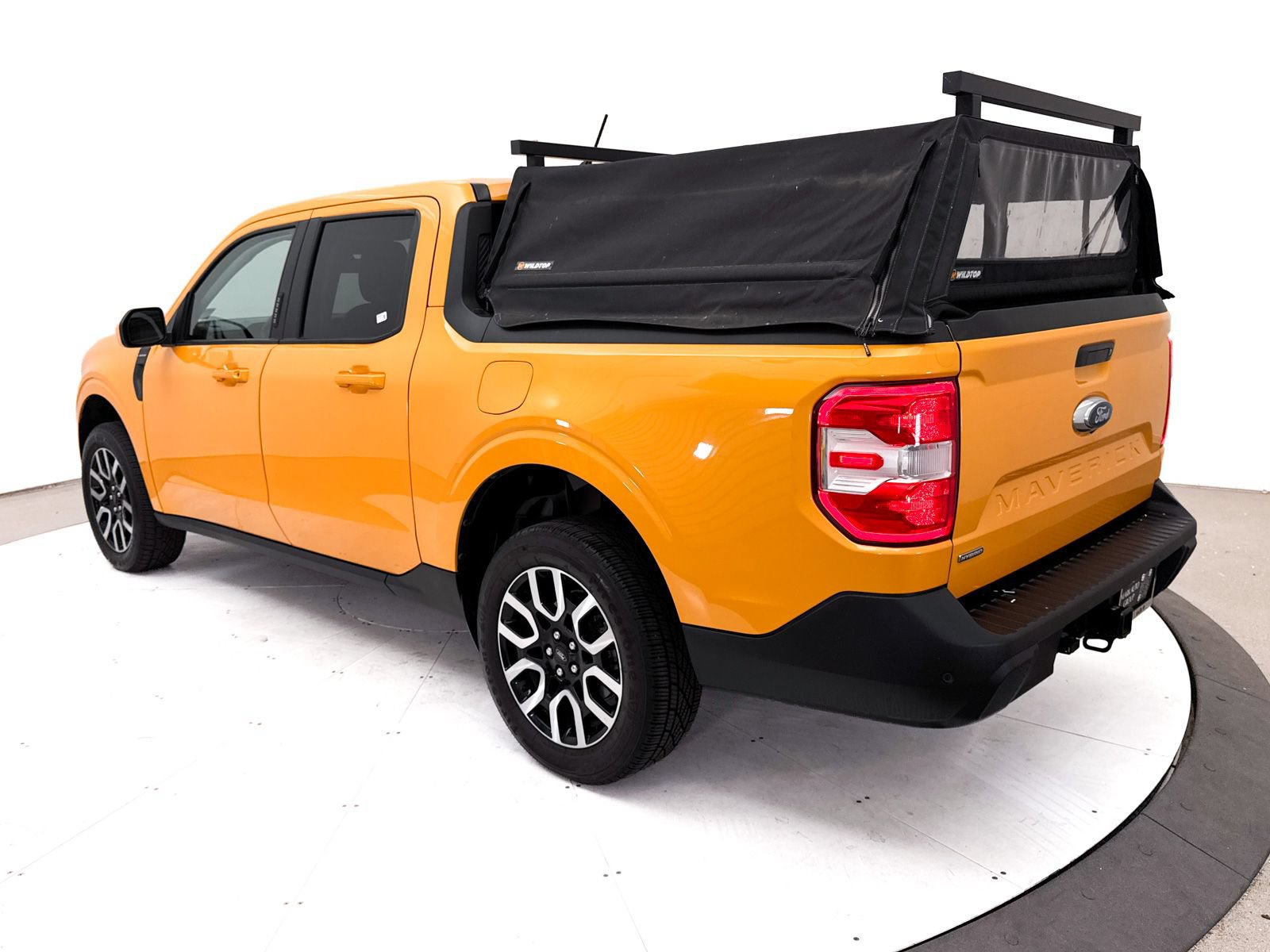 Used 2023 Ford Maverick Lariat w/ Lariat Luxury Package FWD image 17