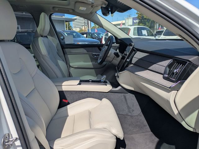 Used 2023 Volvo XC90 B5 Plus w/ Protection Package Premier AWD/4WD image 27