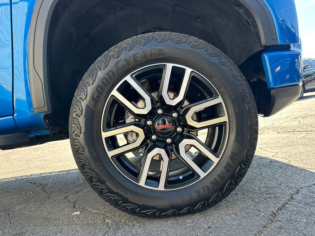 Used 2023 GMC Sierra 1500 AT4 w/ AT4 Premium Package AWD/4WD image 13