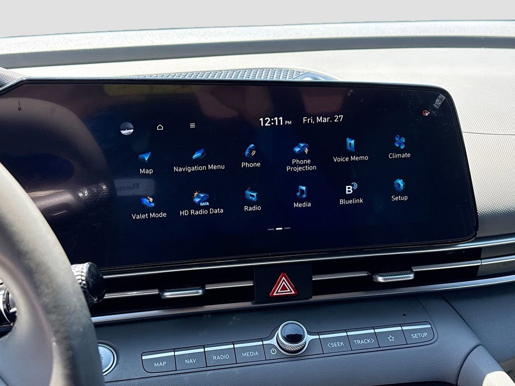 Used 2023 Hyundai Elantra SEL w/ Convenience Package image 14