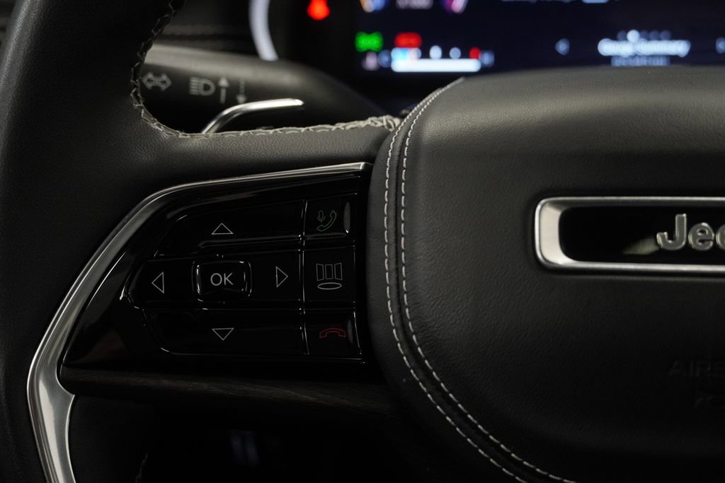 Certified 2023 Jeep Grand Cherokee L Overland image 41