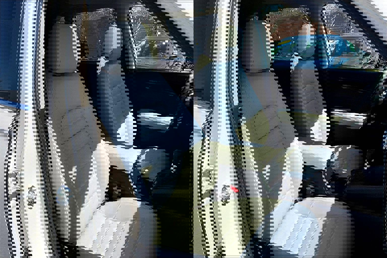 Used 2025 Honda CR-V EX-L image 7