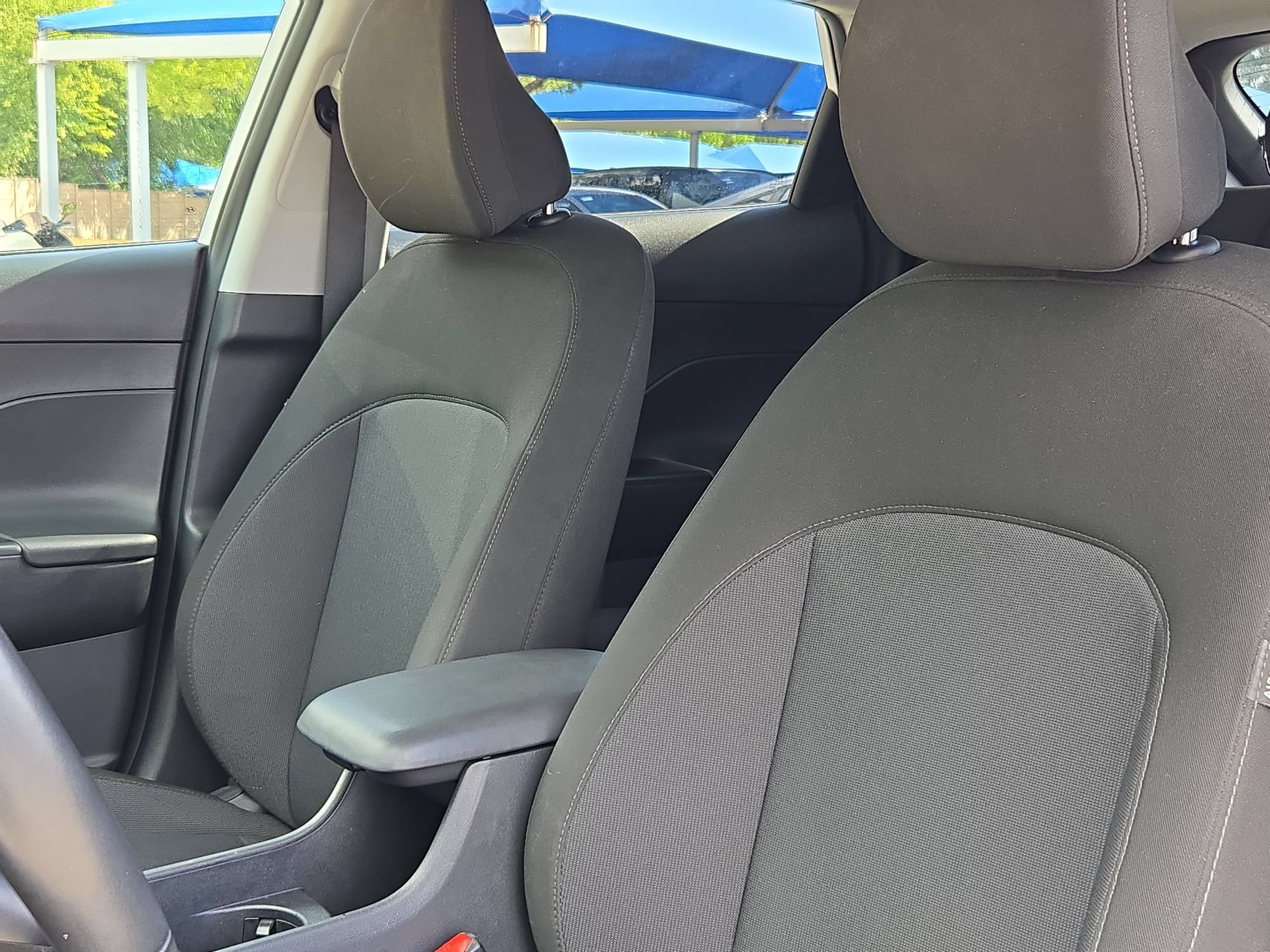Used 2025 Hyundai Kona SEL FWD image 13