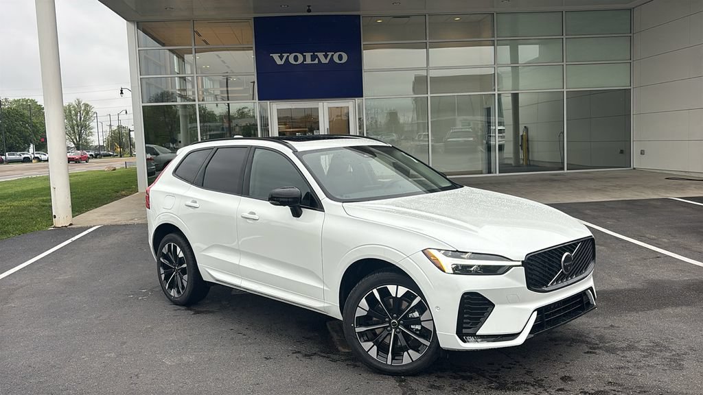 New 2026 Volvo XC60 B5 Plus AWD/4WD image 2