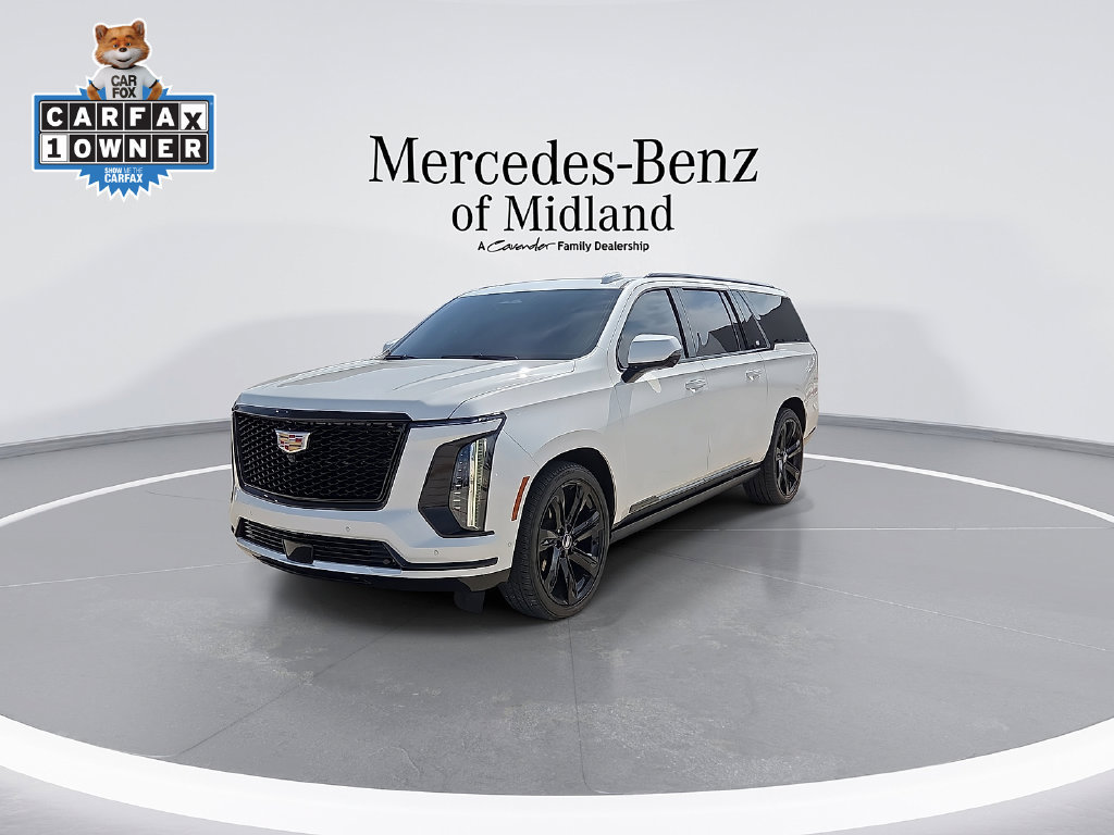 Used 2025 Cadillac Escalade ESV Sport Platinum AWD/4WD image 4