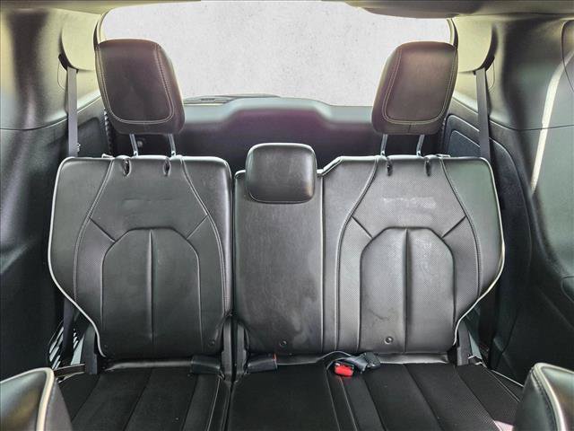 Used 2021 Chrysler Pacifica Limited w/ Uconnect Theater Family Group FWD image 21