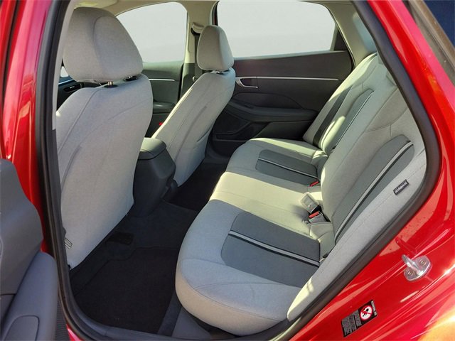 Used 2022 Hyundai Sonata SE w/ Preferred Accessory Package image 7
