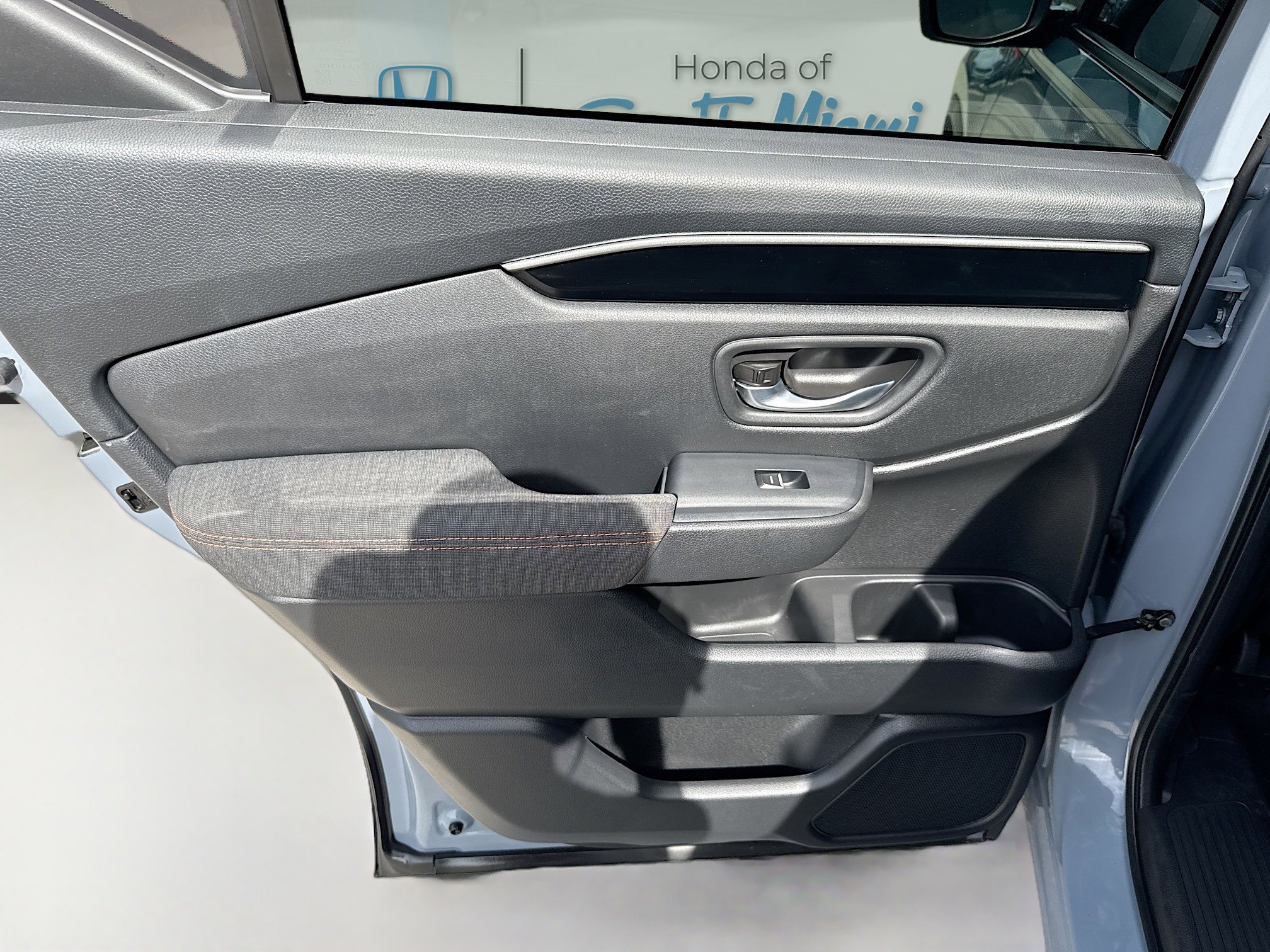 Used 2023 Honda Pilot Sport image 24