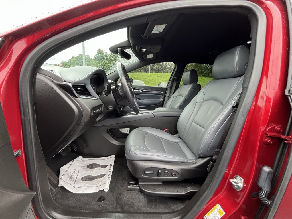Used 2024 Buick Enclave Premium image 12