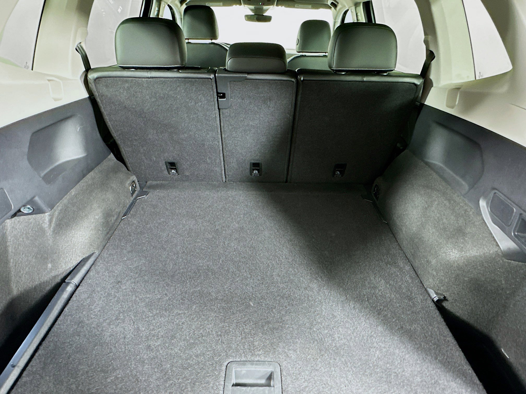 Used 2024 Volkswagen Tiguan SE image 27