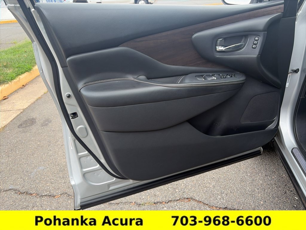 Used 2019 Nissan Murano Platinum w/ Cargo Package AWD/4WD image 22