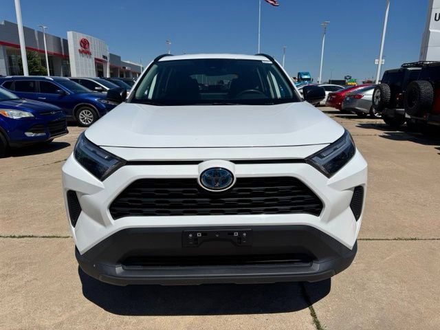 Used 2023 Toyota RAV4 LE AWD/4WD image 2