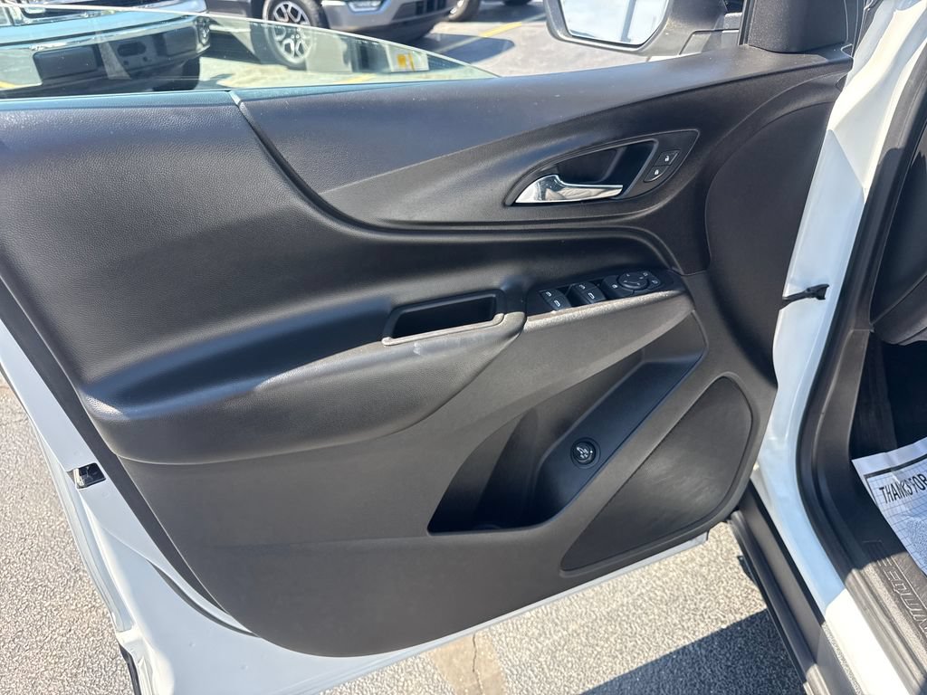 Used 2019 Chevrolet Equinox LT FWD image 32
