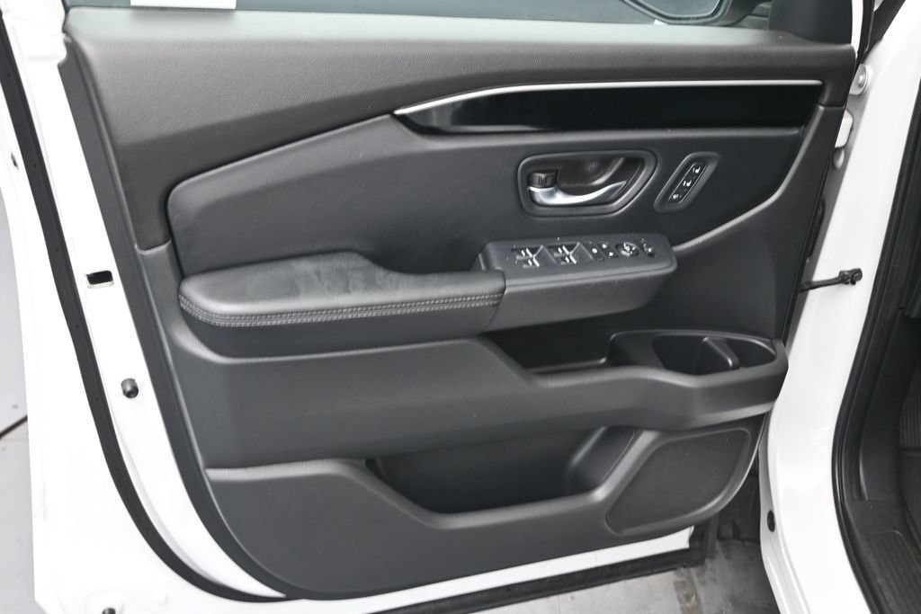 Certified 2023 Honda Pilot EX-L image 13