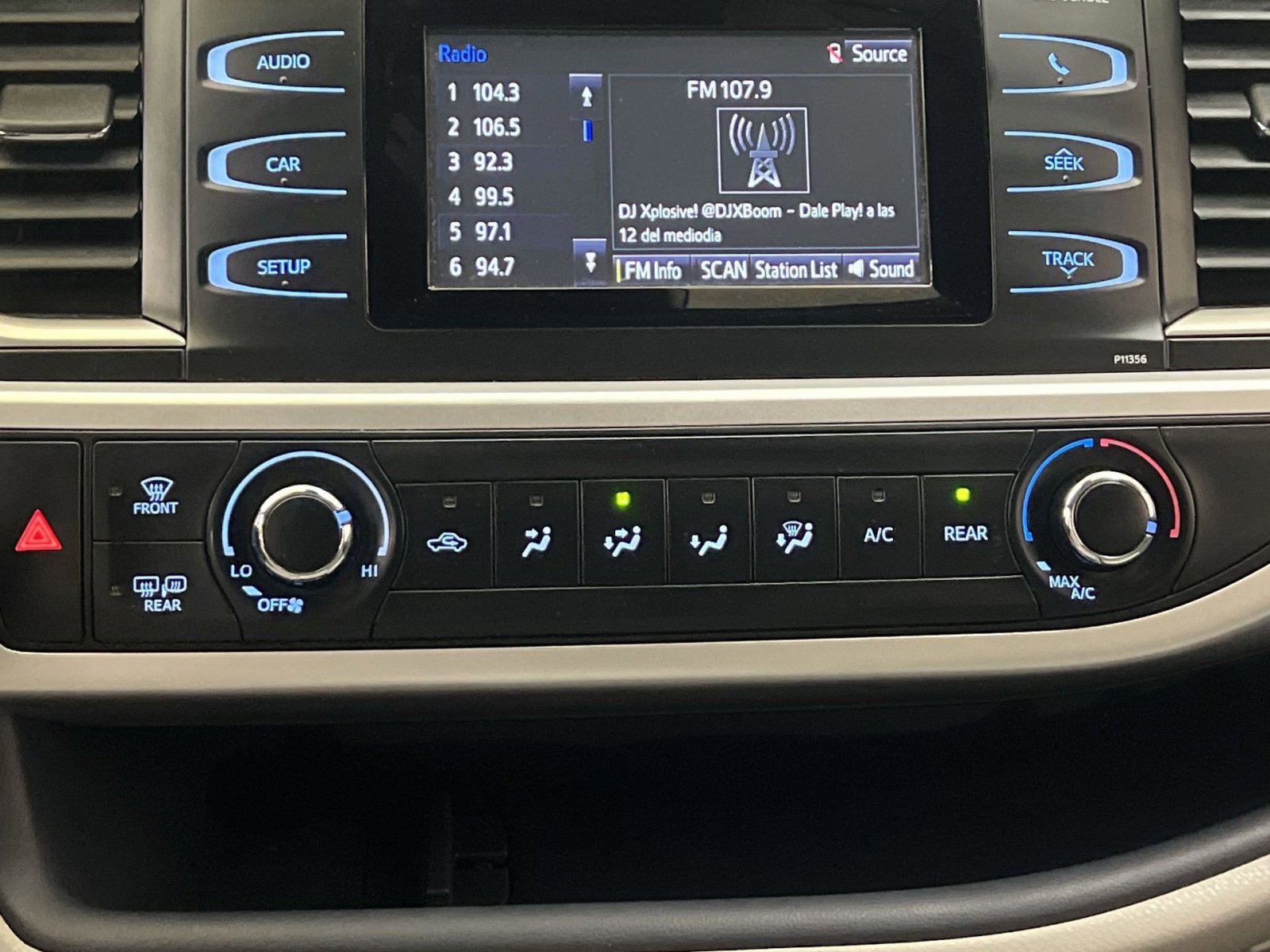 Used 2017 Toyota Highlander LE FWD image 20