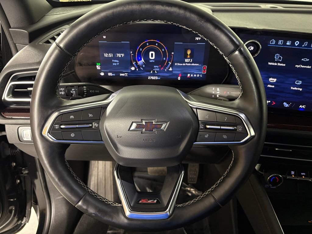 Used 2025 Chevrolet Traverse Z71 AWD/4WD image 19