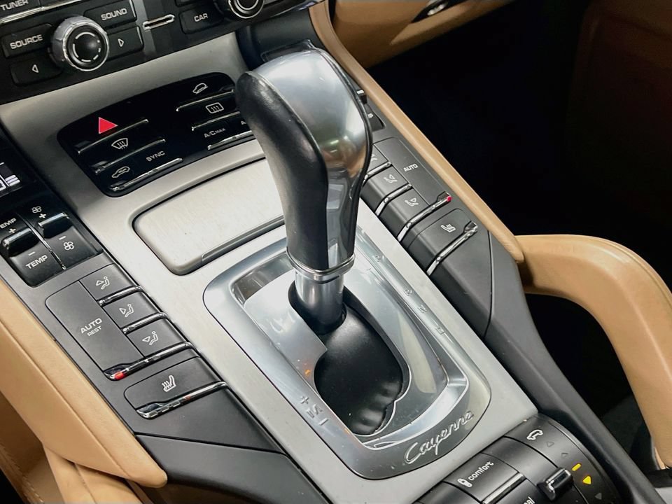 Used 2014 Porsche Cayenne GTS AWD/4WD image 19