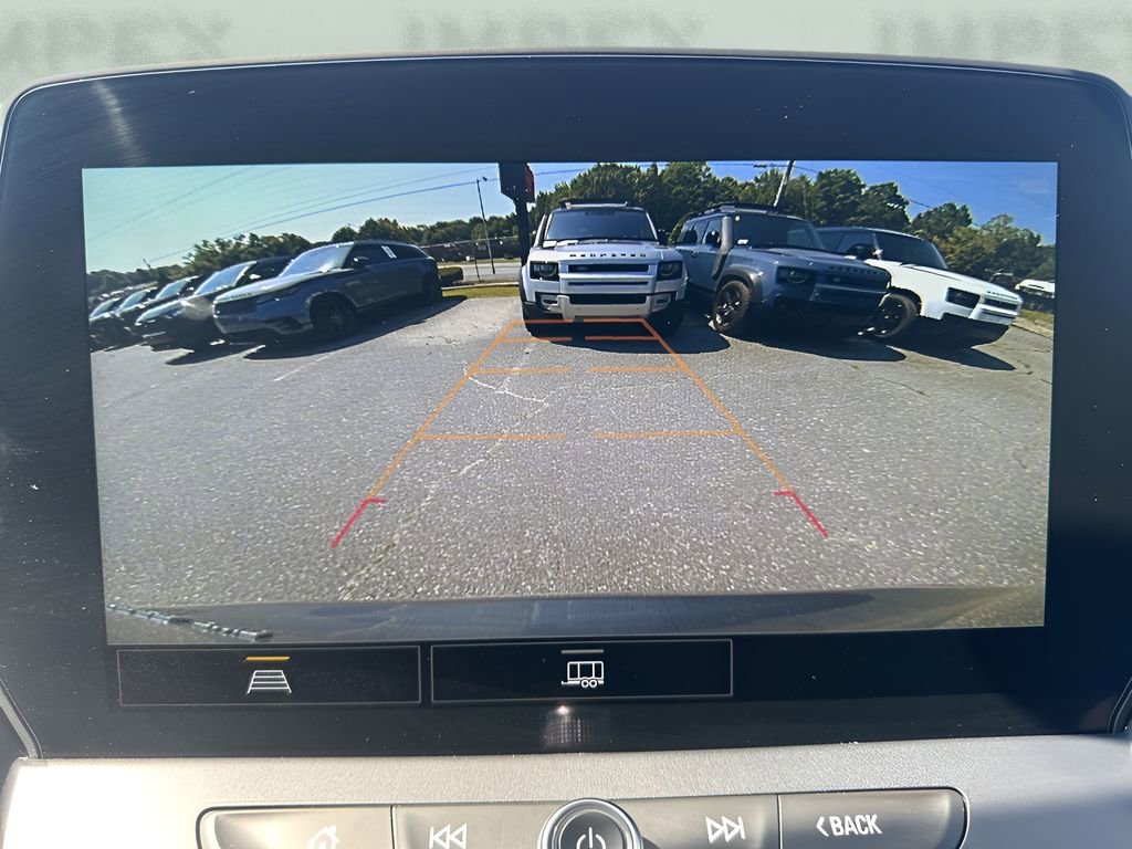 Used 2025 Chevrolet Blazer LT image 19