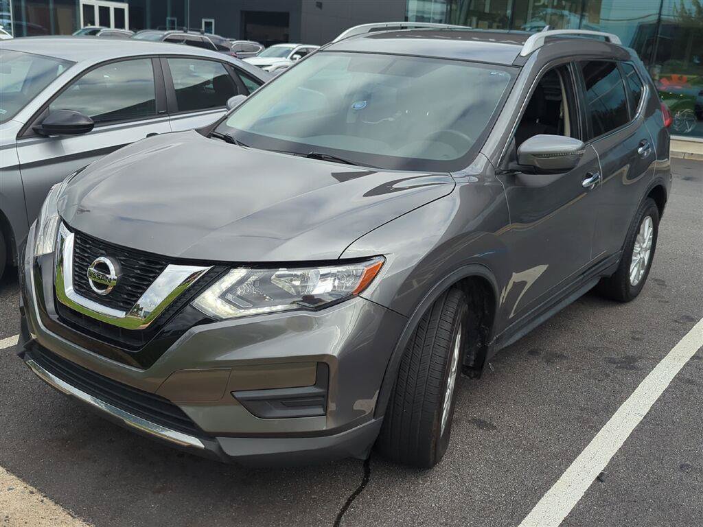 Used 2017 Nissan Rogue SV FWD image 2