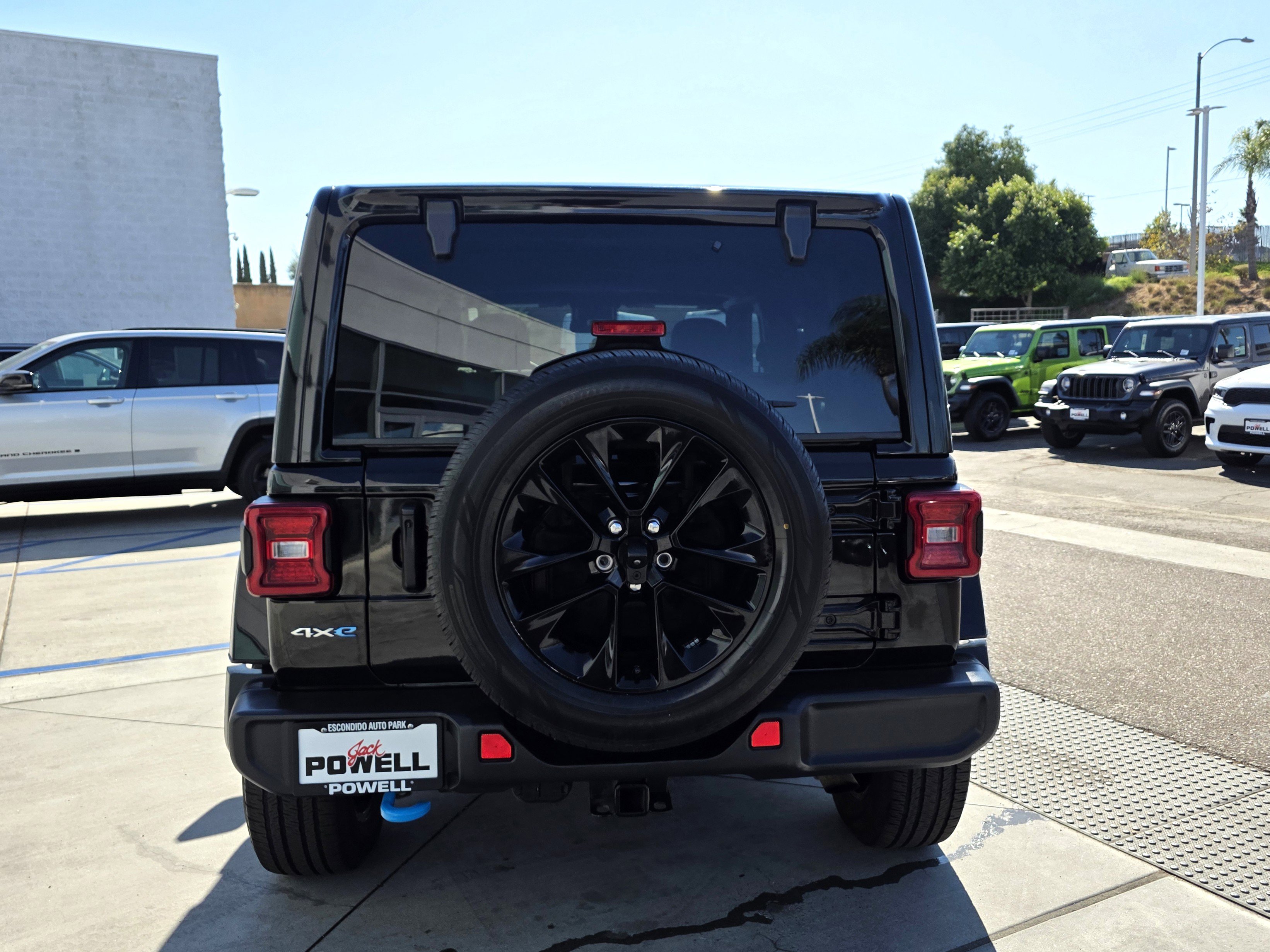 Certified 2024 Jeep Wrangler Sahara image 4