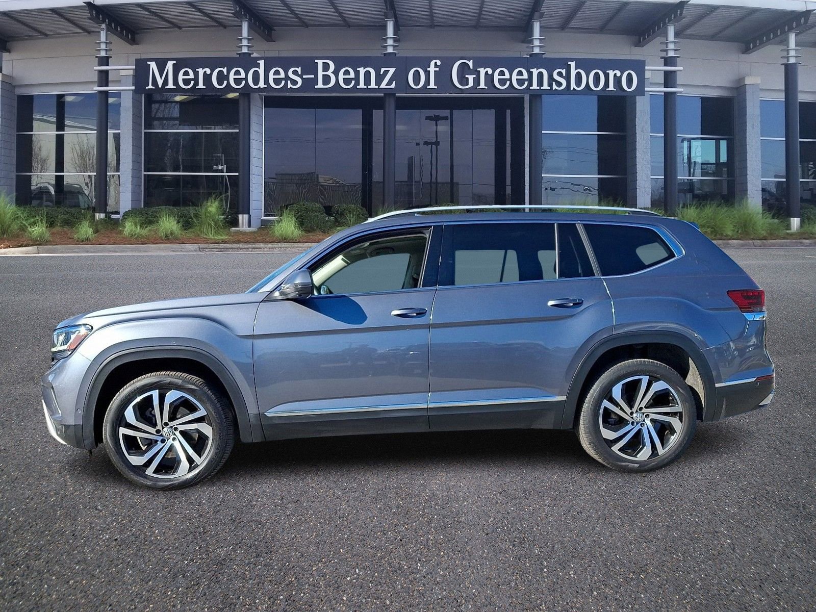 Used 2021 Volkswagen Atlas SEL Premium image 7