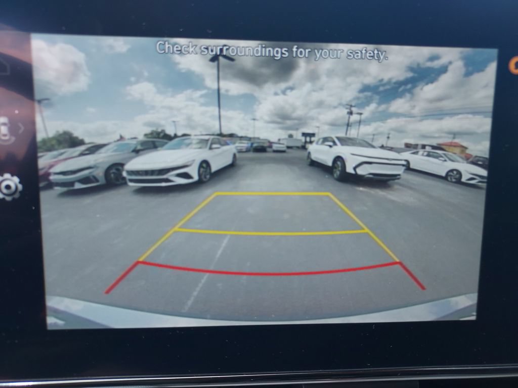 Used 2024 Hyundai Elantra SEL w/ Convenience Package FWD image 23