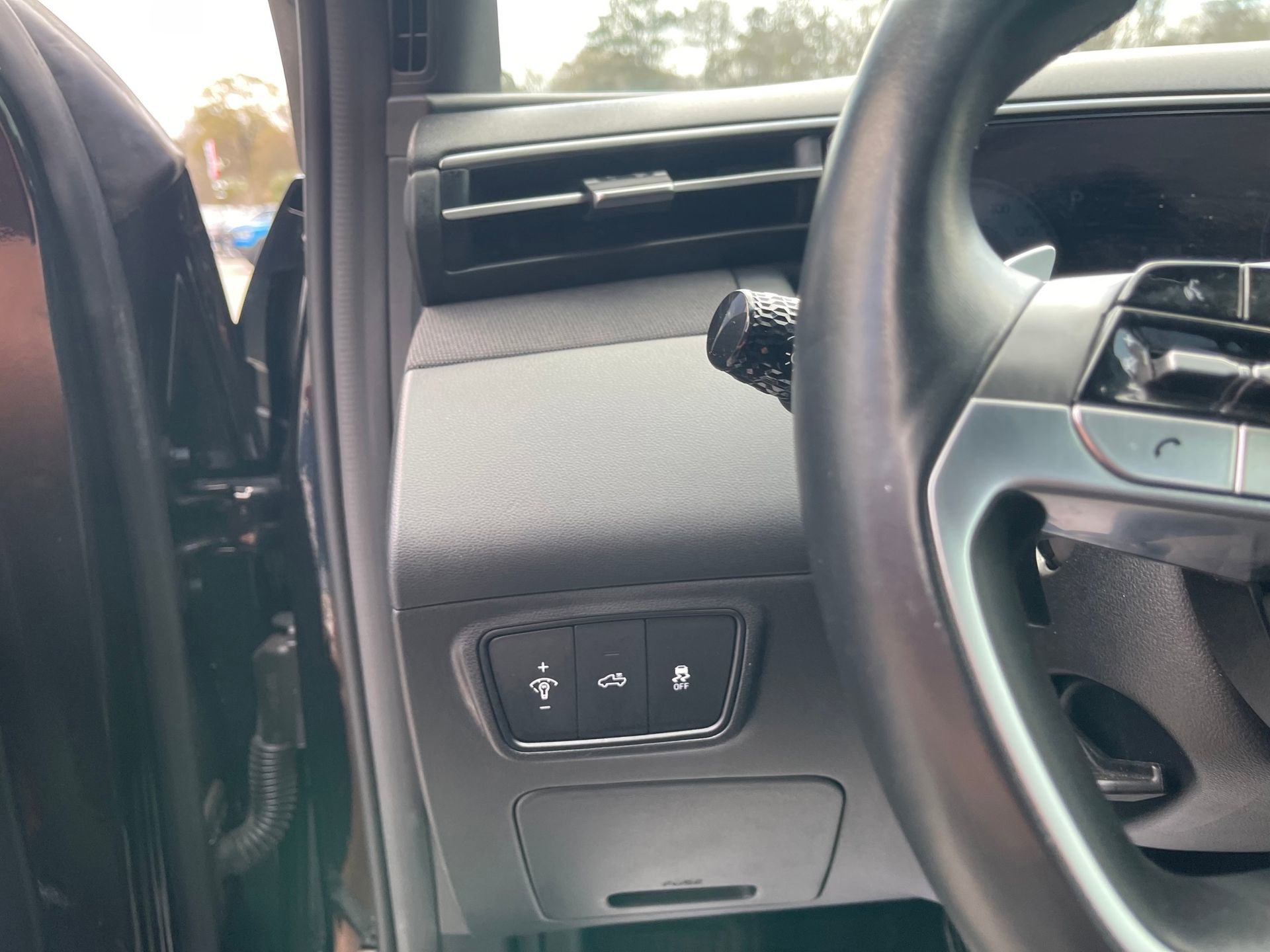 Used 2023 Hyundai Santa Cruz Limited w/ Tow & Go Package image 15