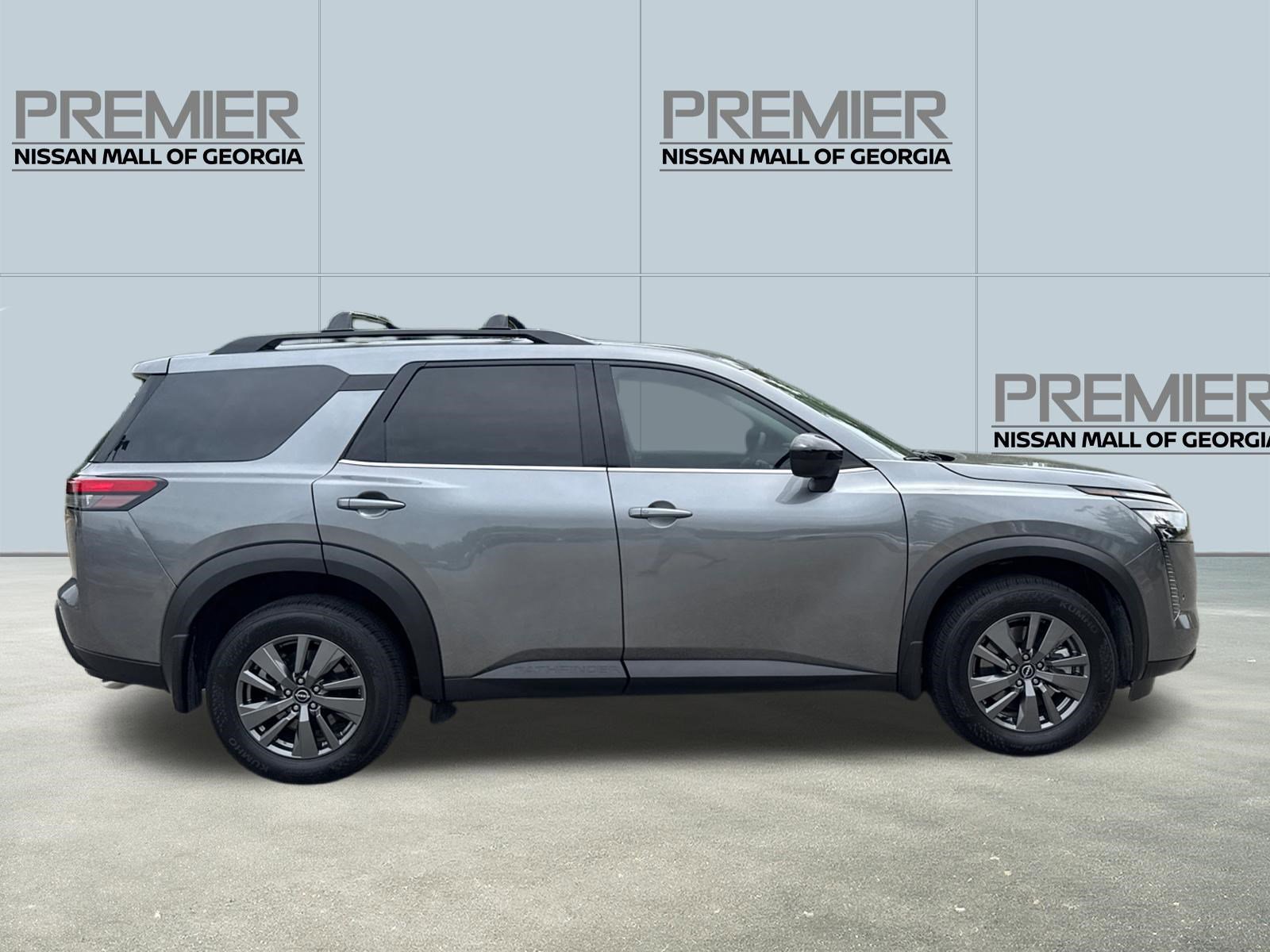 New 2026 Nissan Pathfinder SV w/ Cargo Package FWD image 4