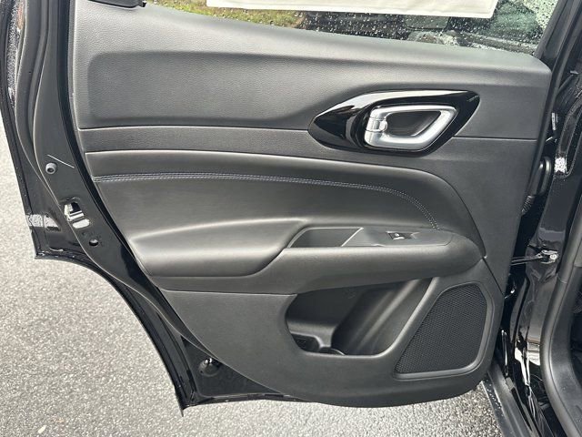 New 2026 Jeep Compass Latitude image 22