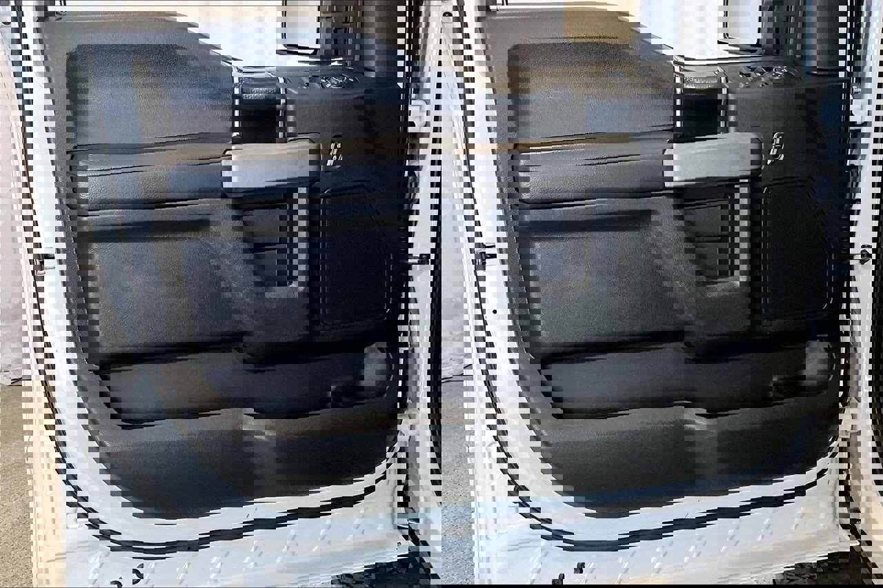 Used 2017 Ford F150 Raptor w/ Equipment Group 801A Mid image 25