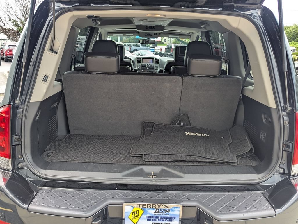 Used 2015 Nissan Armada Platinum w/ 2nd Row Captain Seat Package AWD/4WD image 27