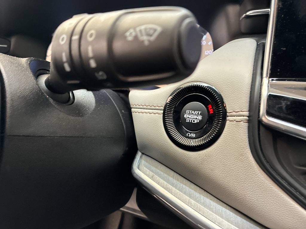 Used 2024 Jeep Compass Limited AWD/4WD image 22