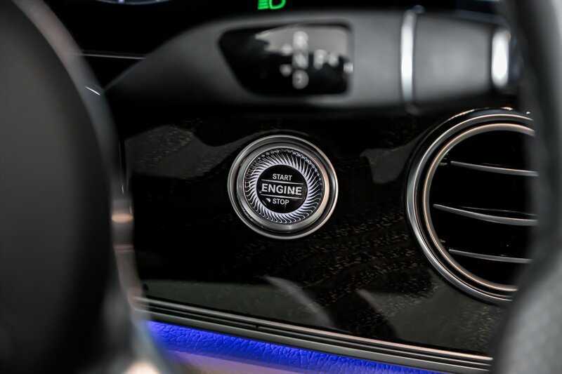 Used 2019 Mercedes-Benz E 63 AMG S image 30