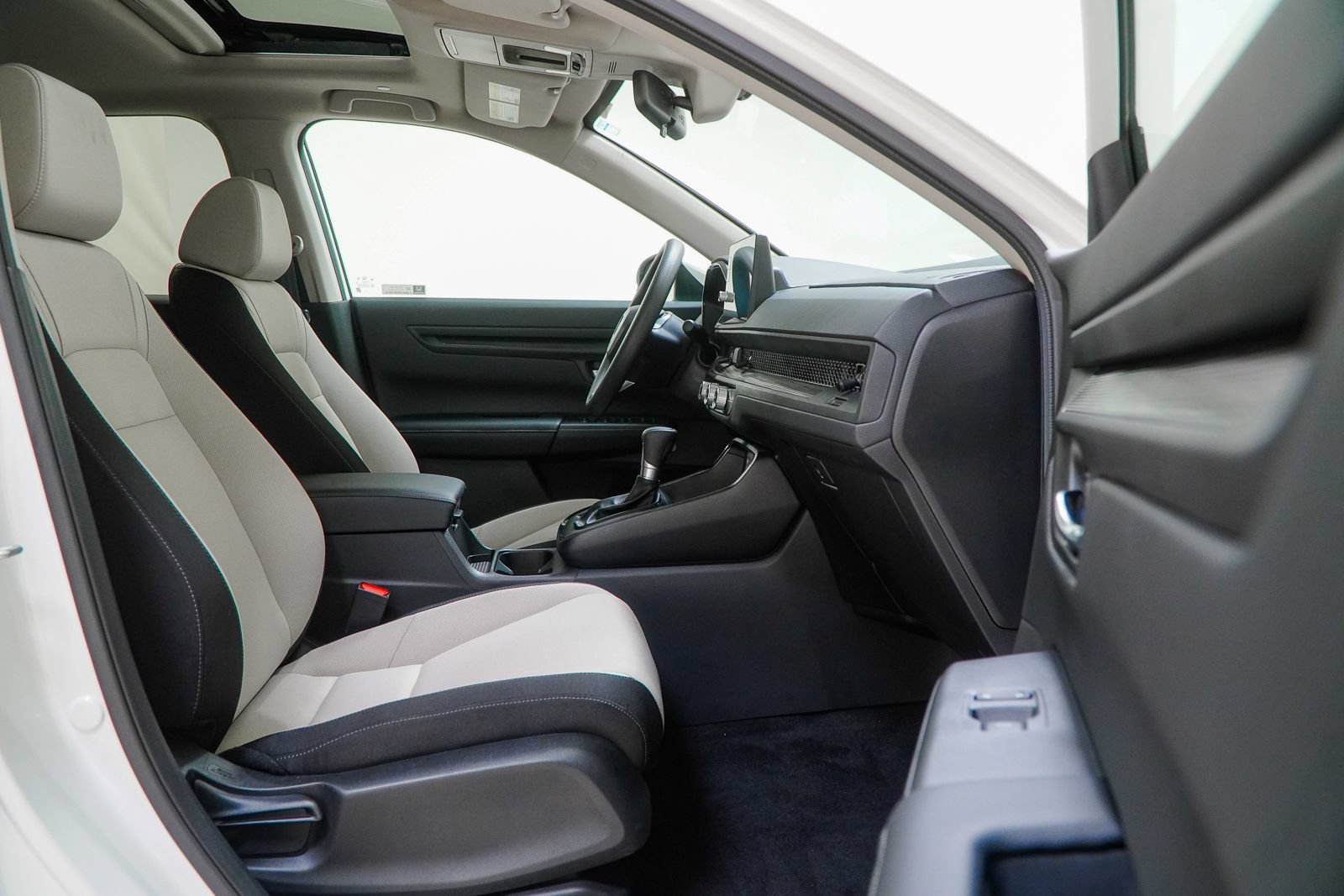 Certified 2026 Honda CR-V EX image 33