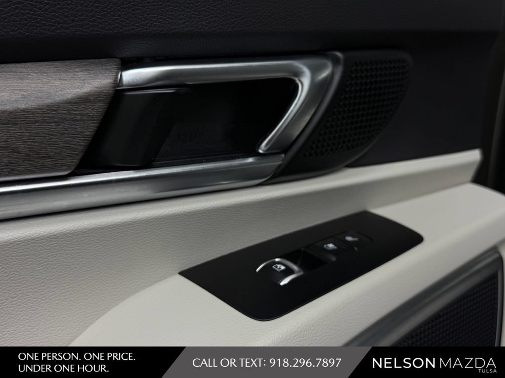 Used 2022 Kia Telluride SX w/ SX Prestige Package AWD/4WD image 35
