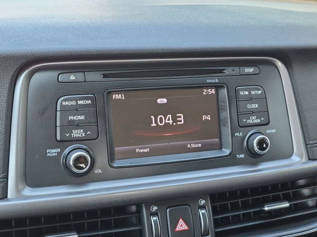 Used 2017 Kia Optima LX FWD image 15