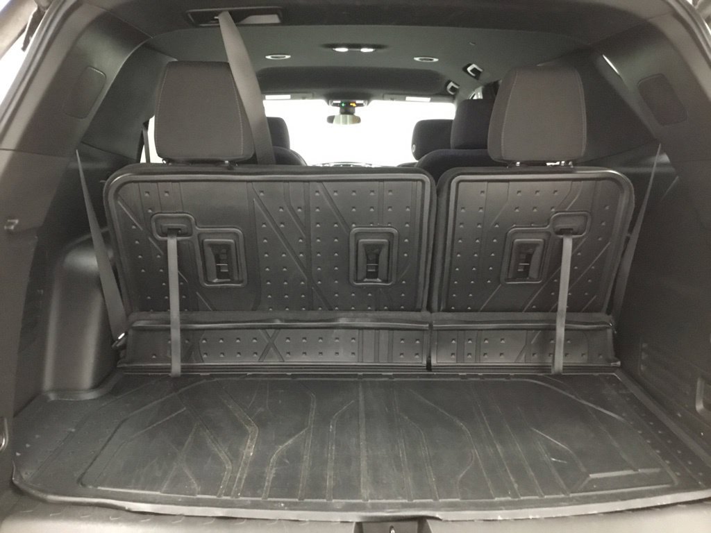 Used 2023 Chevrolet Traverse LT FWD image 16