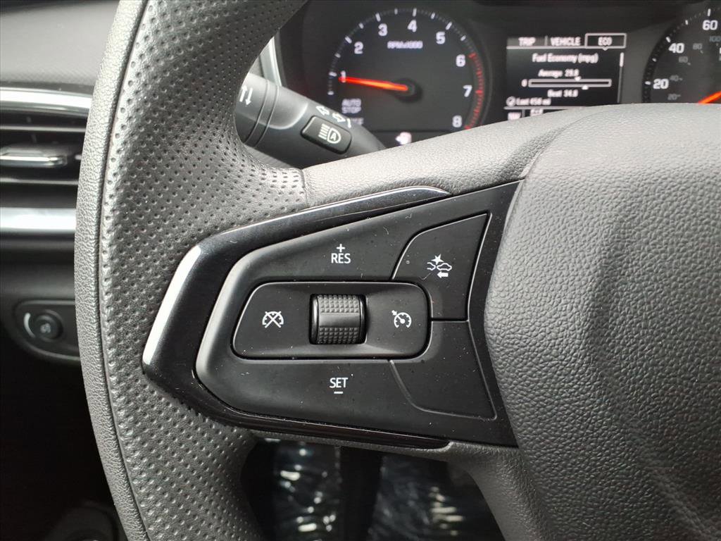 Used 2021 Chevrolet TrailBlazer LT w/ Sun and Liftgate Package image 16