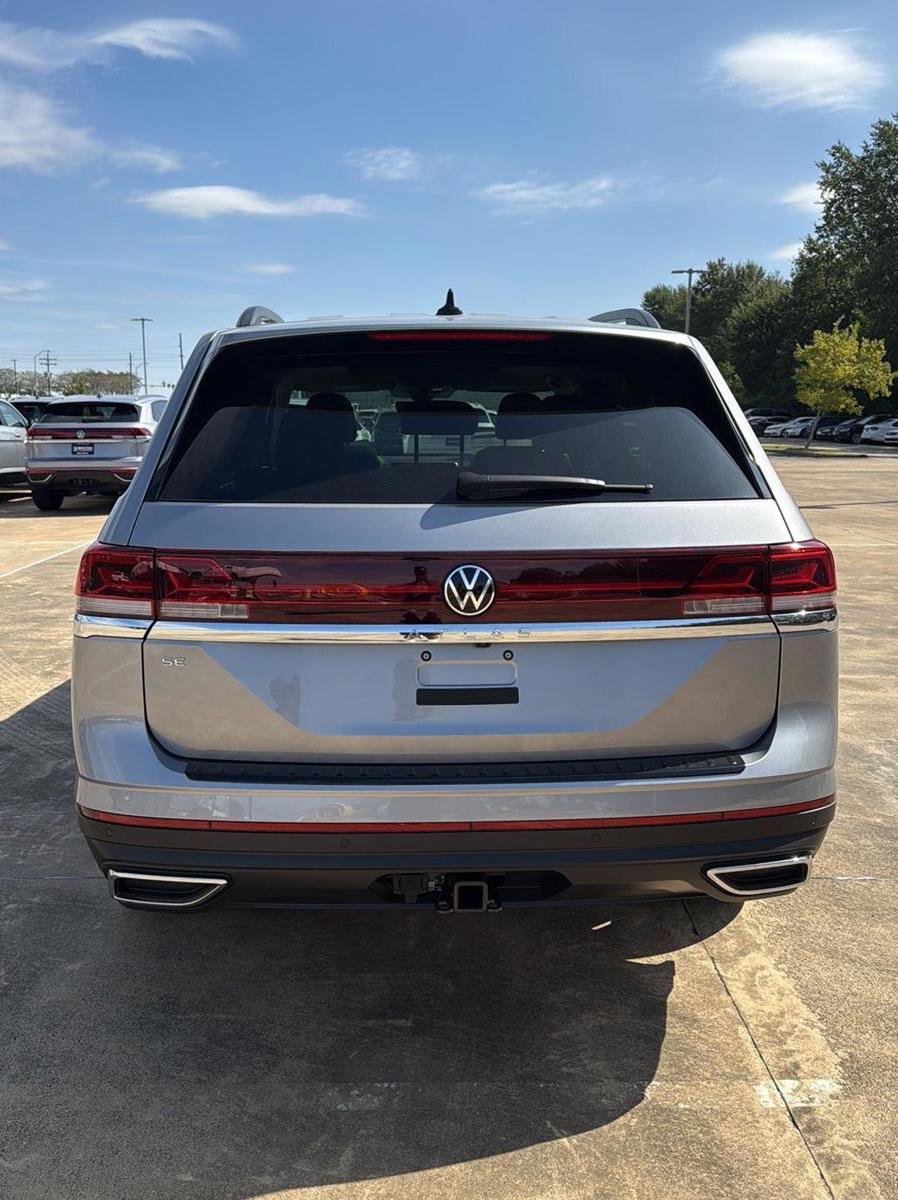 New 2026 Volkswagen Atlas SE image 4